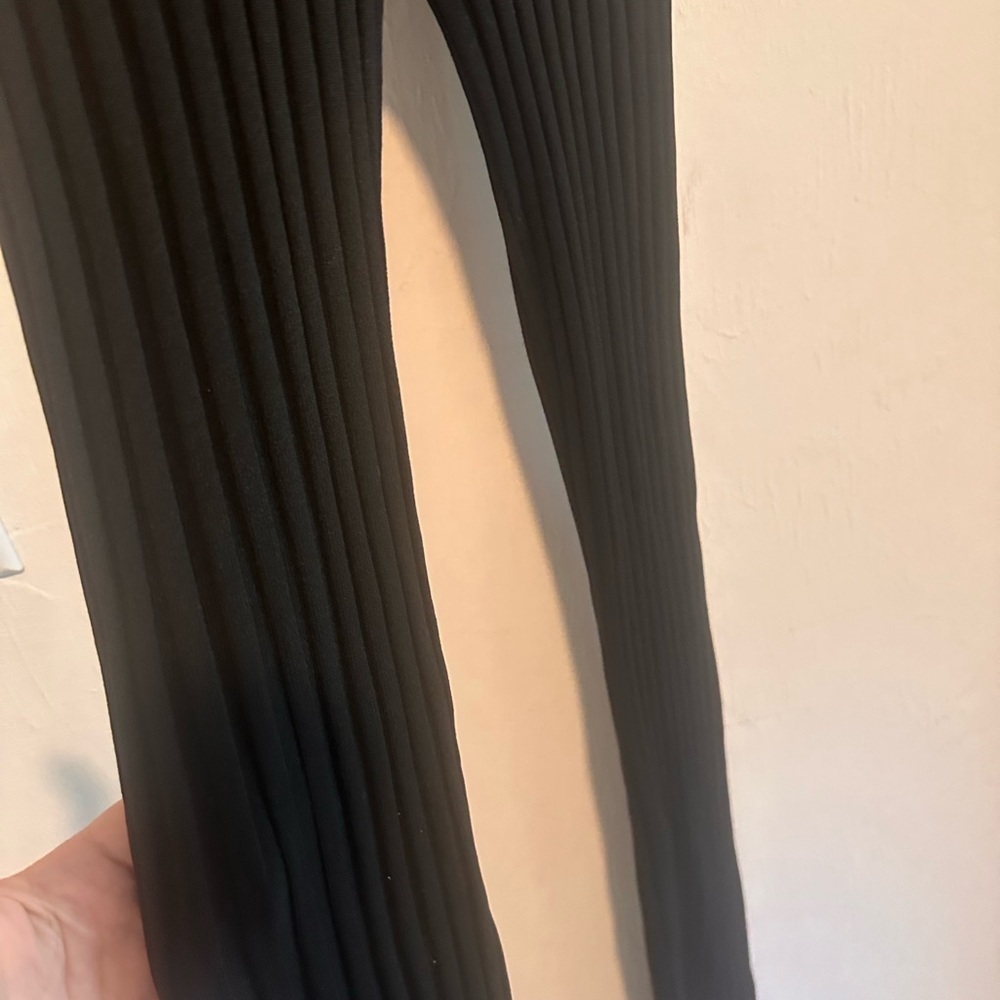 Mango Flared Ribbed Knitted Leggings Pants in Black sz XS - Picture 7 of 8